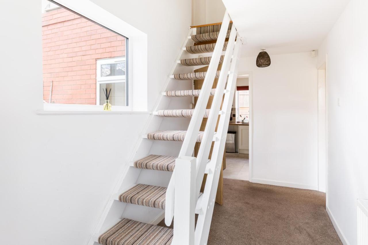 Cosy Harborne House *