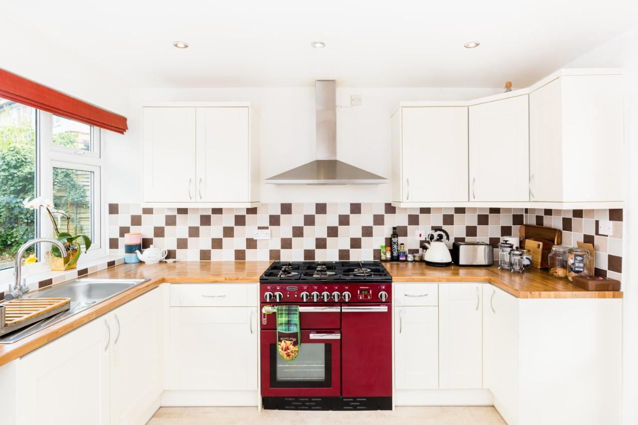 Cosy Harborne House *