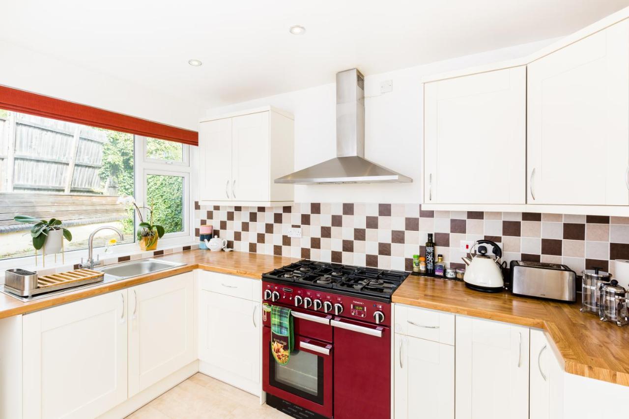 Cosy Harborne House *