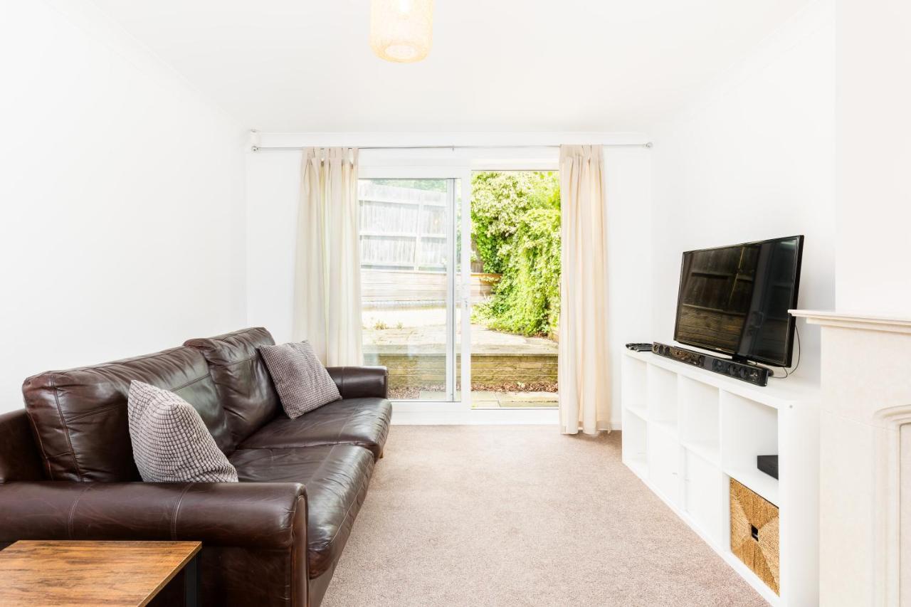 Cosy Harborne House *